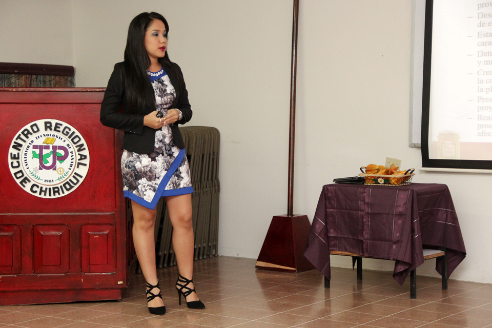 Dos nuevos egresados en la UTP Chiriquí | Universidad Tecnológica de Panamá