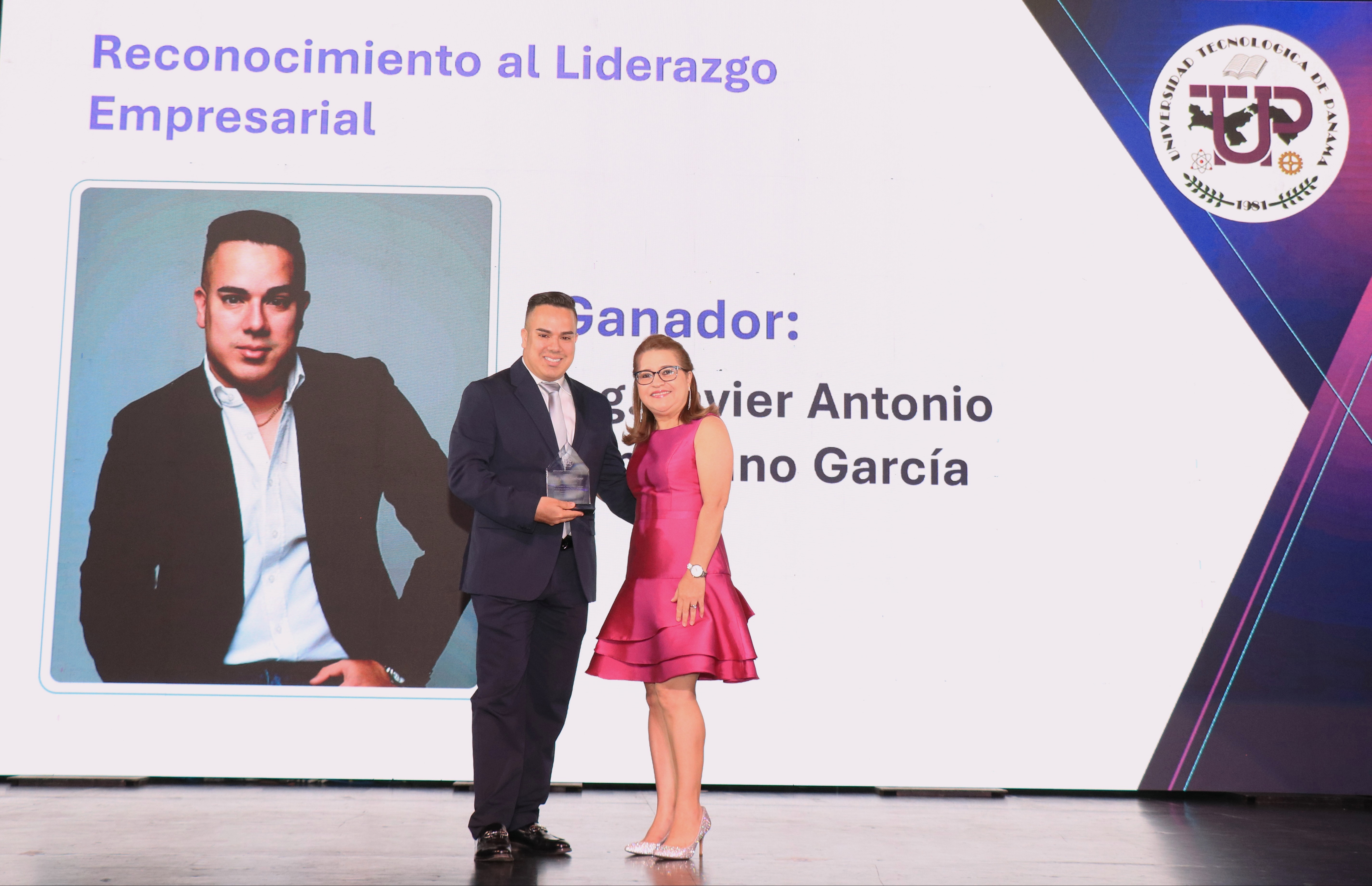 Reconocimiento al Liderazgo Empresarial
