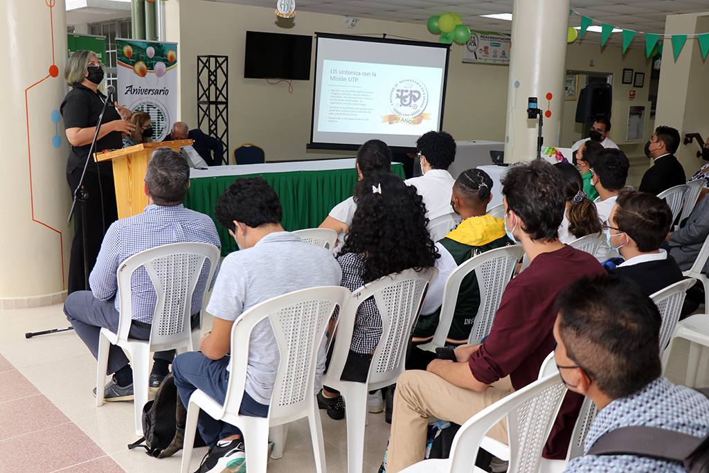 Octavo Aniversario de la Carrera en Ingeniería de Software | Universidad  Tecnológica de Panamá