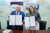 UTP y Elconix firman convenio