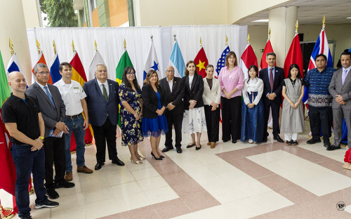 UTP realiza Novena Feria de Becas y Oportunidades Internacionales 2025