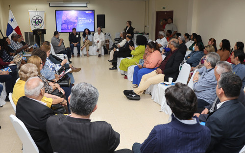 UTP promueve el diálogo con el conversatorio El arte de llegar acuerdos, Café de mediación