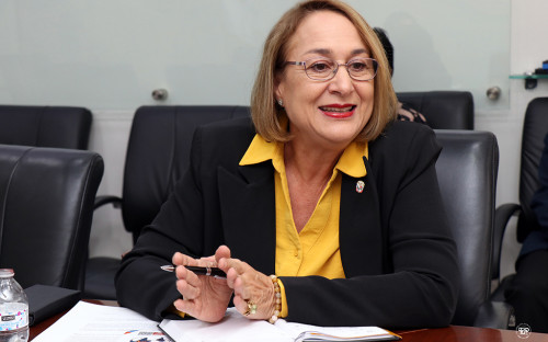 La UTP recibe visita de la embajadora de Panamá en Uruguay