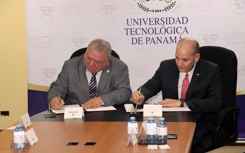 UTP firma convenio marco de cooperación con AES Panamá, Centro Regional de la UTP, en Colón.