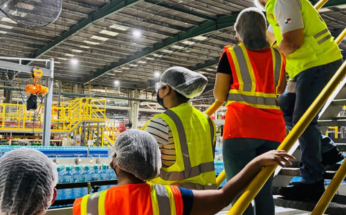 Estudiantes de la UTP fortalecen conocimientos en gestión de calidad durante gira académica, Facultad de Ingeniería Industrial