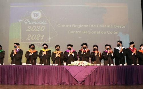 Ceremonia de Graduación de los centros regionales de Panamá Oeste y Colón, Promociones 2020 y 2021.
