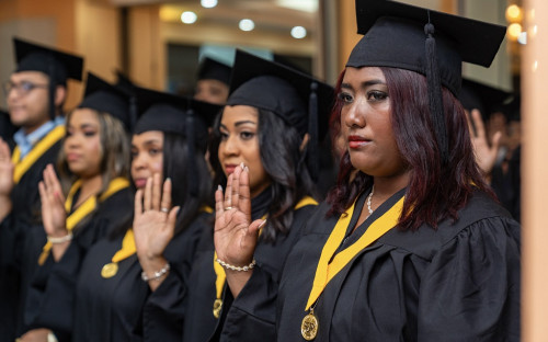 Ceremonia de Graduación del Centro Regional de Colón