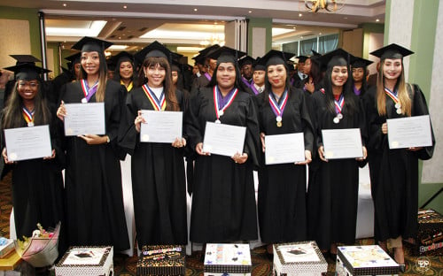 Ceremonia de Graduación del Centro Regional de Colón