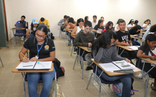 Inauguración del Campamento Tecnológico para Jóvenes en STEM en el Centro Regional de Veraguas