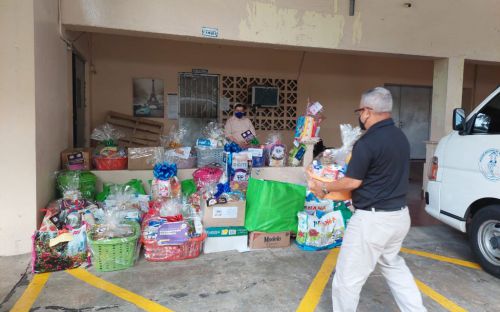UTP dona alimentos secos y artículos de aseo personal.