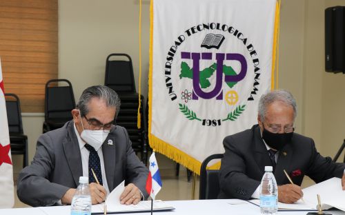 UTP firma convenio con la Universidad de San Ignacio de Loyola.