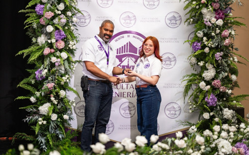 Imposición de Cascos y Develación de Afiche del VII Congreso, XXXVII Semana de Ingeniería Civil