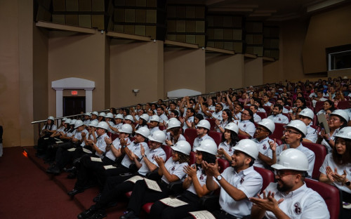 VI Ceremonia de Imposición de Cascos Ingenieriles de la FIM 2025