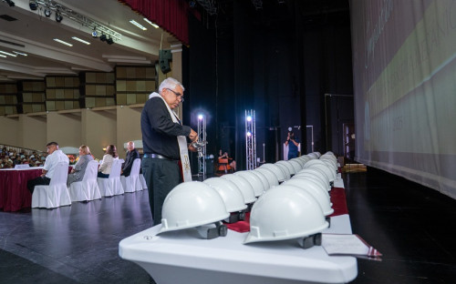 VI Ceremonia de Imposición de Cascos Ingenieriles de la FIM 2025