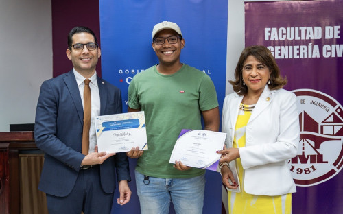 Estudiantes de la UTP logran mapeo digital de zonificación, una iniciativa conjunta de la UTP y el MIVIOT