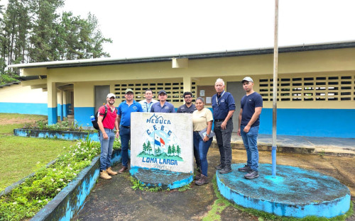 Estudiantes y docentes de la UTP impulsan soluciones energéticas para centros educativos de difícil acceso