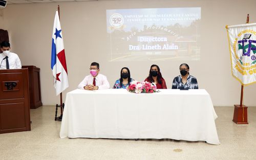 Proclamación de la Directora electa del Centro Regional de Panamá Oeste.