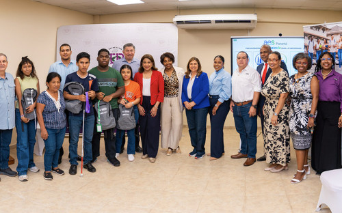 Inauguran proyecto Preparándome con energía para la universidad, en el Centro Regional de Colón