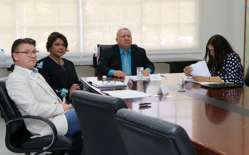 Visita de la Cónsul de Panamá en Suecia a la UTP.