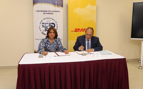 La UTP suscribe convenio con DHL