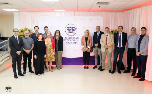 UTP recibe visita de los expositores de Italia