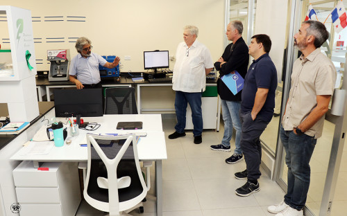 Visita de representantes miembros de la UE, cooperación y Sostenibilidad