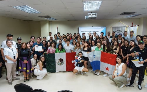 Visita Académica de México en la UTP, Escuela Bancaria y Comercial de México (EBC)