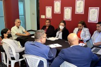 Autoridades del Centro de Distribución y Librería de la UTP se reúnen grupo Sheipro.