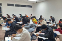 Estudiantes desde muy temprano se presentaron en la UTP Chiriquí.