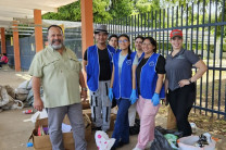 Estudiantes acompañados con empresas que apoyan la campaña