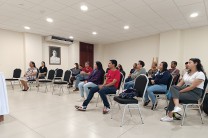 Personal administrativo de la UTP participa de la primera Eucaristía celebrada en la Capilla de la UTP. 