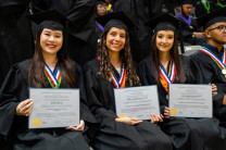 Wing Yung Ng, Melina Yomara García Mejía y Astrid Juliette Acosta Guerra Wing Yung Ng, Melina Yomara García Mejía y Astrid Juliette Acosta Guerra