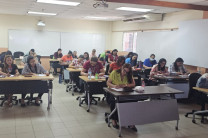 Colaboradoras de la UTP Azuero fortaleciendo sus habilidades de liderazgo y empoderamiento.