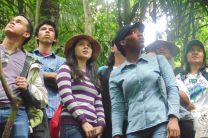 Estudiantes de la FIC y FIM vistan bosque tropical húmedo 