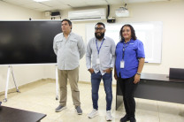 Director del IDAAN junto con su personal.