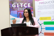 Laury Arenales explicando el sistema PREDUCCM.