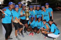 El equipo femenino de Softball del Centro Regional de Colón, se alzó con la coro
