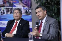 Camilo Brenes, Presidente de CAMCHI y el Dr. Oscar Ramírez, Rector de la UTP.