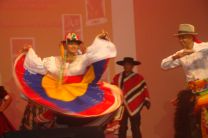 Ecuador se lució en el Festival Internacional del Folklore en Pareja.
