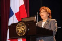Ing. Esmeralda Hernández, Vicerrectora Administrativa de la UTP.