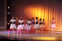 Escuela Nacional de Danzas deleitó al público con sus presentaciones. 