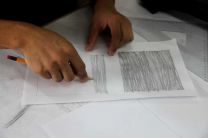 Inicios de trazos en papel en el Taller de Arte Visual.