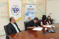 UTP firma convenio con ALCENIT Corporation. 