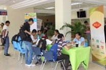 Estudiantes de Mecánica participan en  Feria de Empleo.
