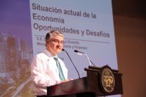 Ministro del MEF realiza conversatorio con los estudiantes de la UTP. 