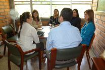 Las investigadoras reunidas con la Vicerrectora de la Universidad de Medellín.