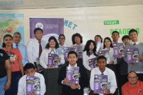 Estudiantes del Colegio Adventista Bilingüe de Changuinola. Estudiantes del Colegio Adventista Bilingüe de Changuinola.