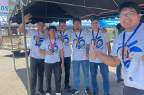 Durante la jornada, los estudiantes voluntarios brindaron su colaboración en diversas funciones.