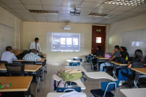 Durante el desarrollo de la práctica, desempeñó funciones como la supervisión de actividades en campo, coordinación del personal de obra, control de calidad de los trabajos ejecutados, verificación del cumplimiento de planos y especificaciones técnicas, gestión del suministro de materiales y seguimiento de las normas de seguridad ocupacional.