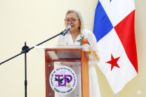Palabras por parte de la Mgtr. Mgtr. Catalina González, decana de la FCYT.